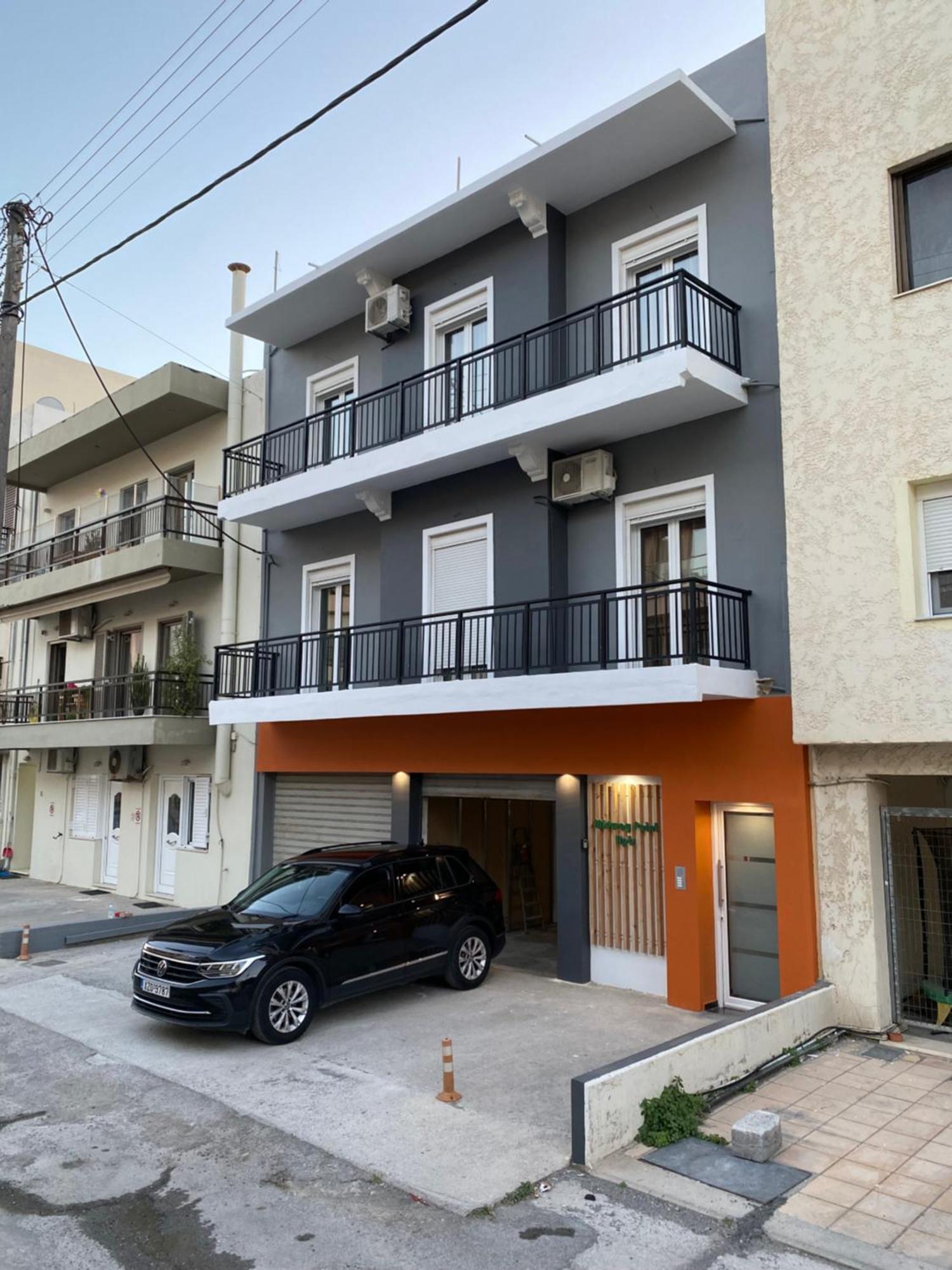 Midway Point Apts Heraklion Exteriör bild